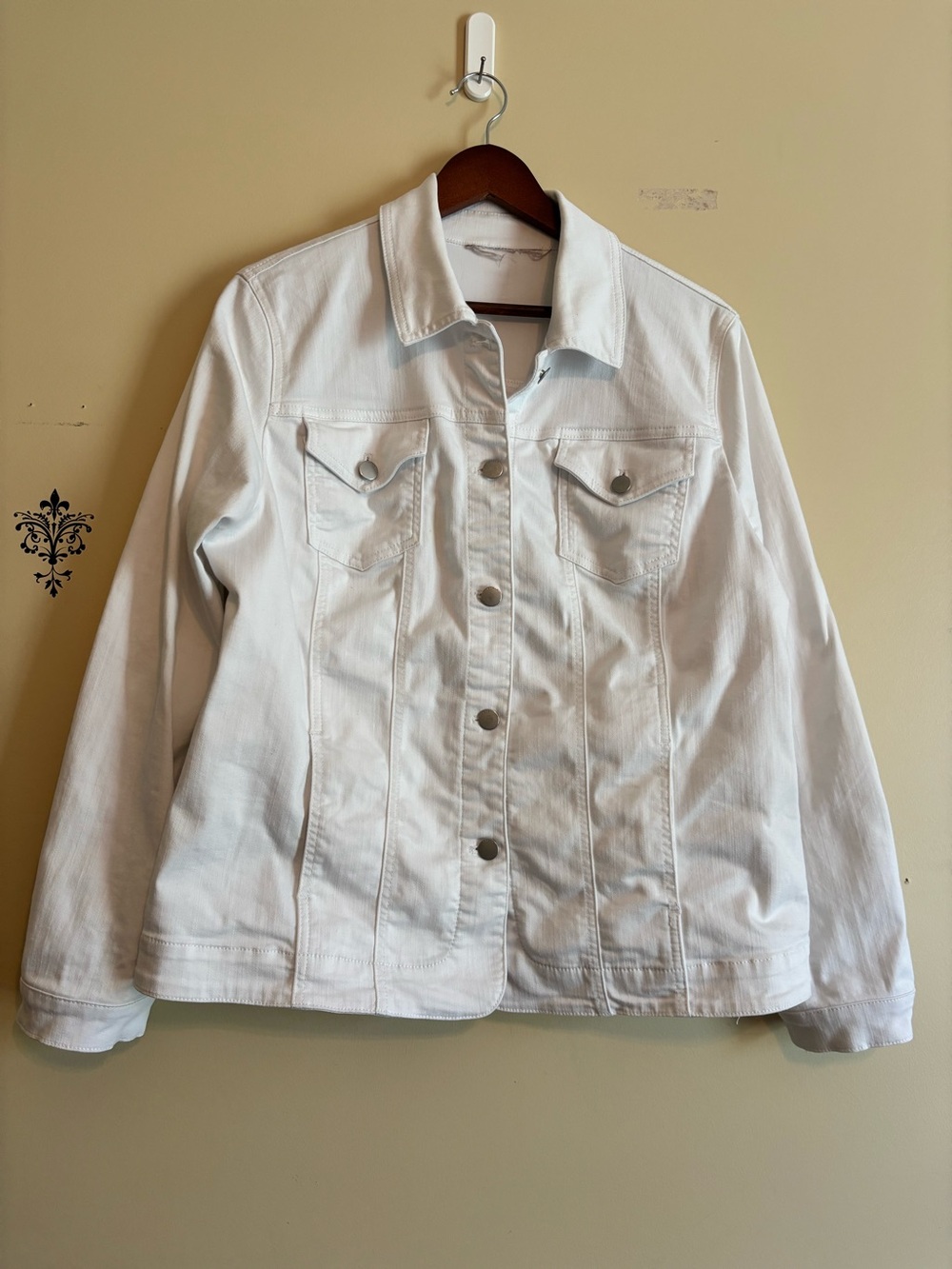 Chicos denim jacket size large Chicos size 2 - Picture 2 of 6